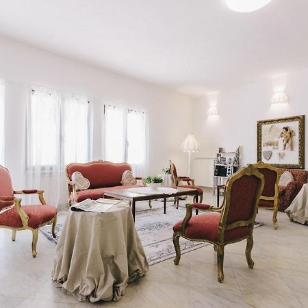 Hotel - Ristorante Pintadera มาสซา ภายนอก รูปภาพ