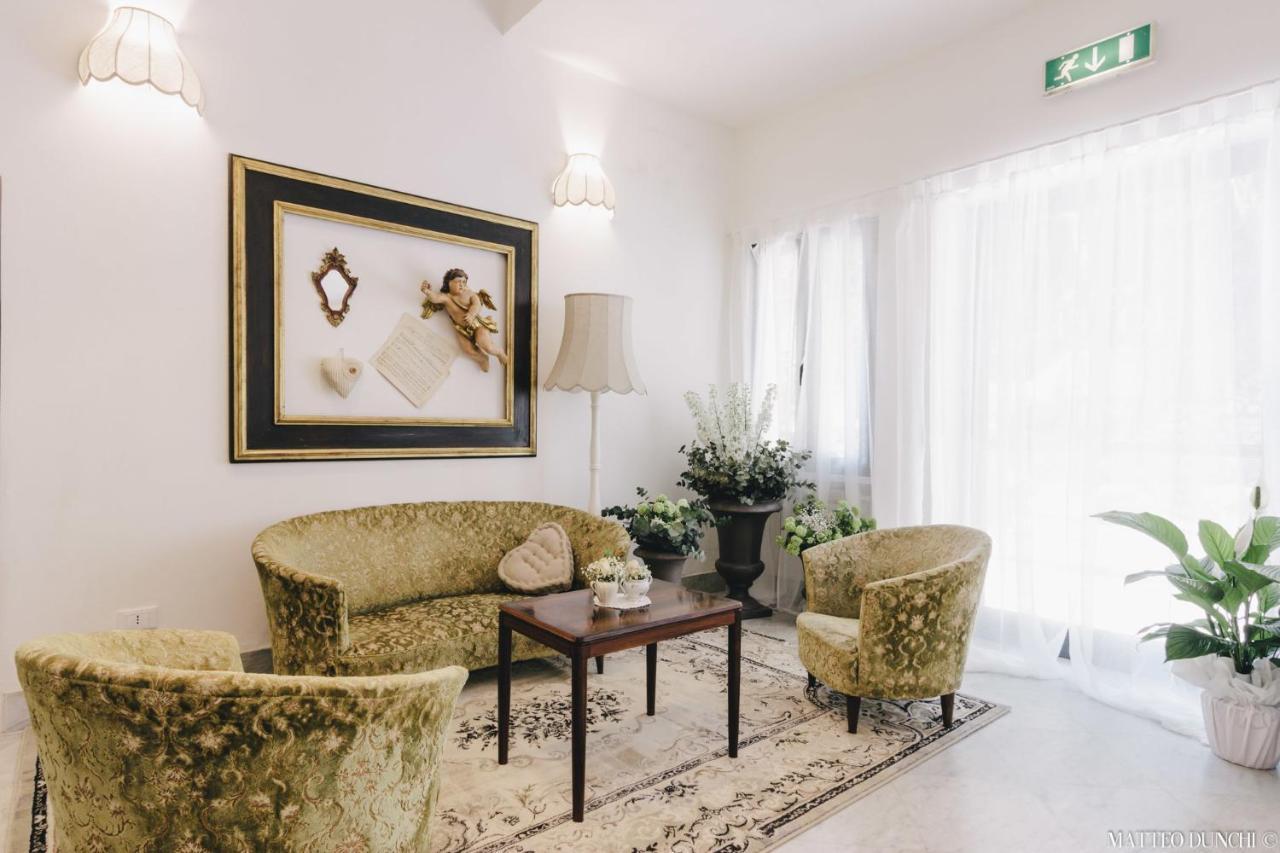 Hotel - Ristorante Pintadera มาสซา ภายนอก รูปภาพ